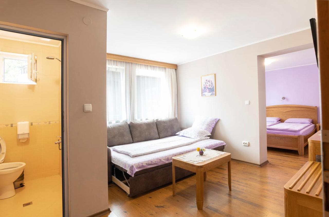 Guest House Roden Dom 코프리브시티차 외부 사진