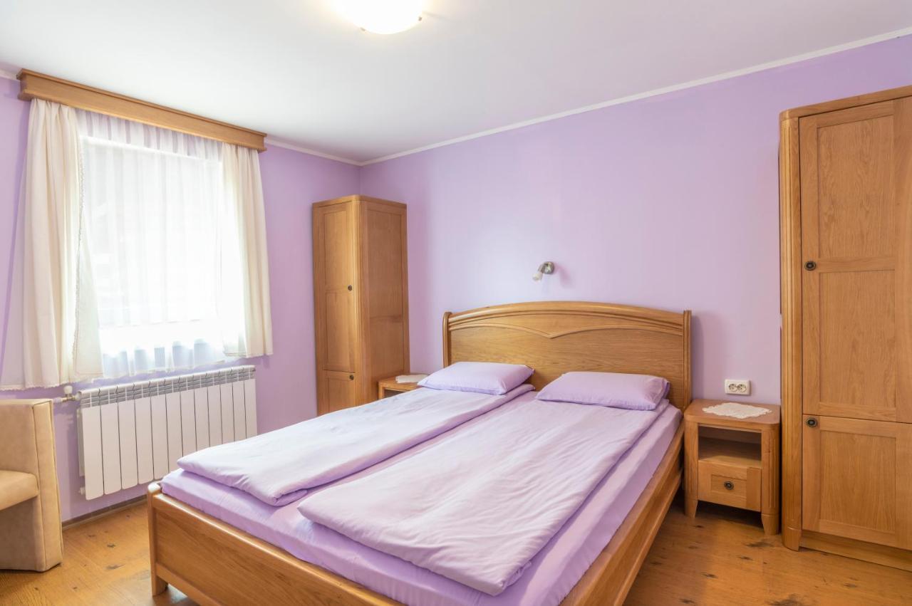 Guest House Roden Dom 코프리브시티차 외부 사진