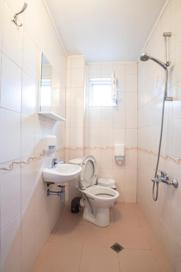 Guest House Roden Dom 코프리브시티차 외부 사진