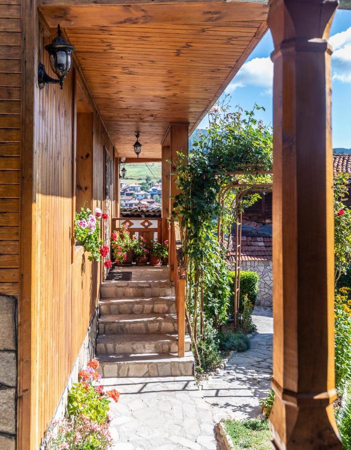 Guest House Roden Dom 코프리브시티차 외부 사진