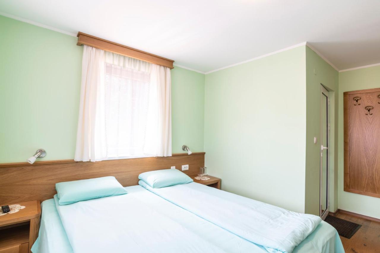 Guest House Roden Dom 코프리브시티차 외부 사진