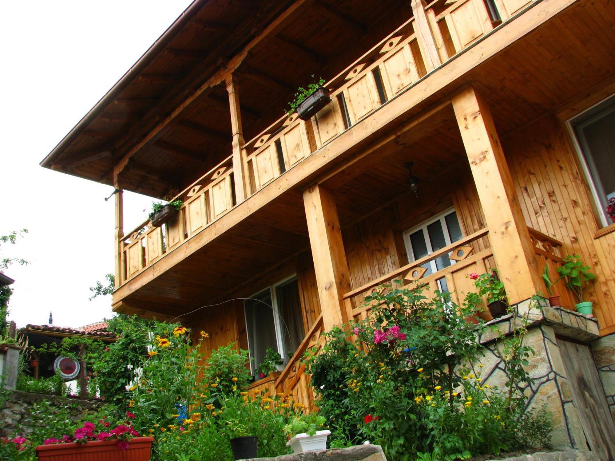 Guest House Roden Dom 코프리브시티차 외부 사진