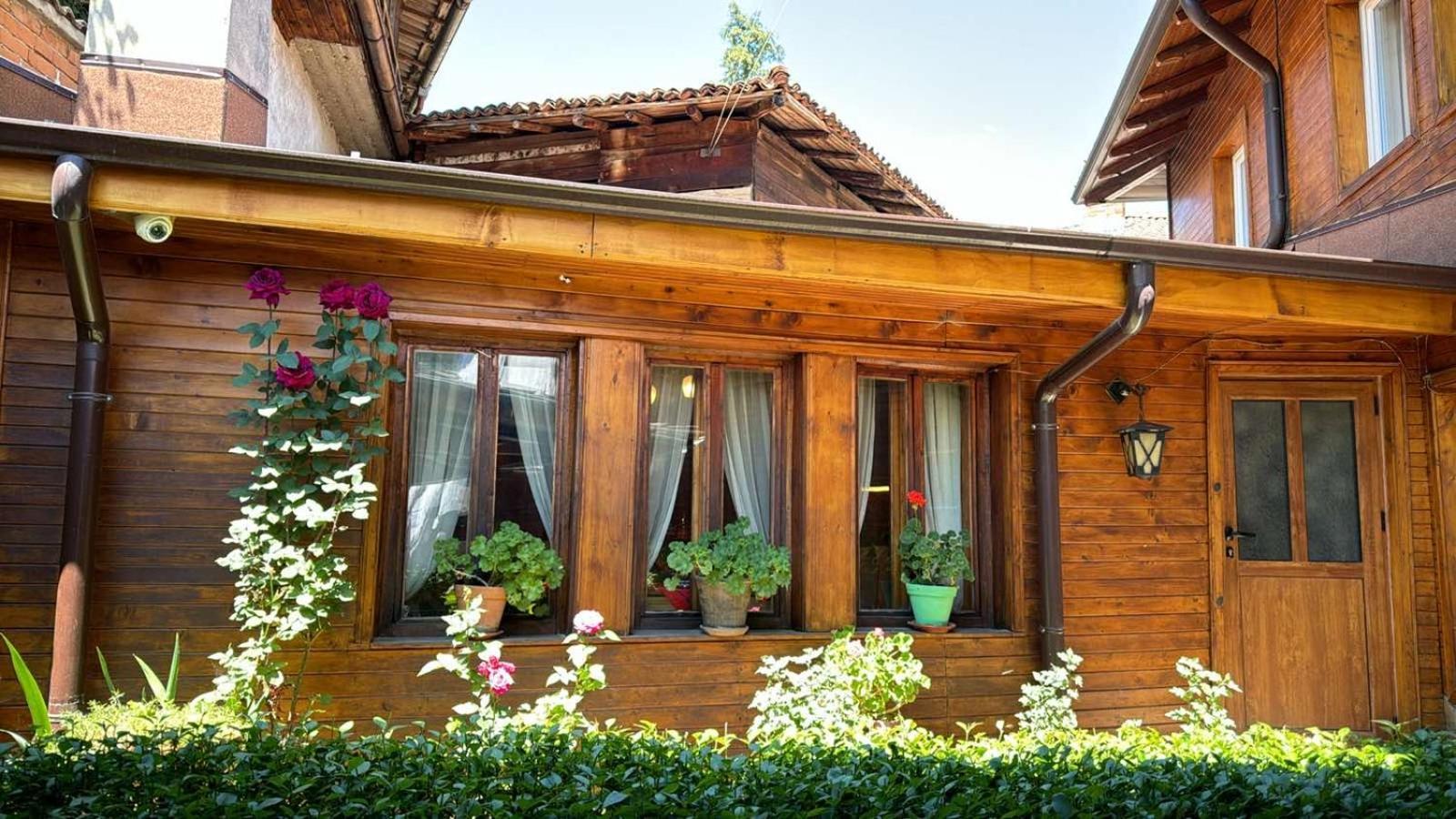 Guest House Roden Dom 코프리브시티차 외부 사진